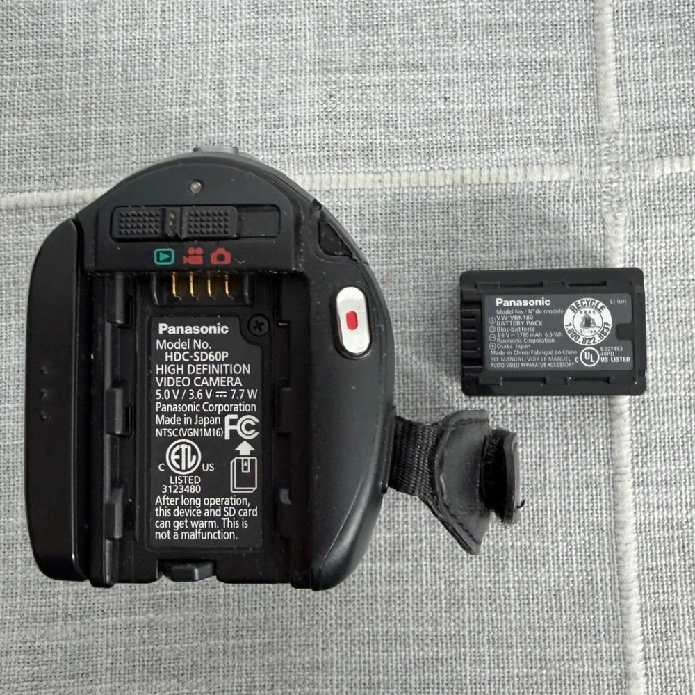 Panasonic HDC-SD60P Camcorder Full HD w/ SD Card Charger TESTED WORKS